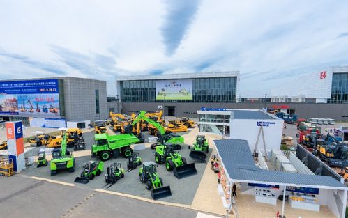 汇聚全新发展势能，柳工携全系列产品亮相BICES 2023网络技术服务专场